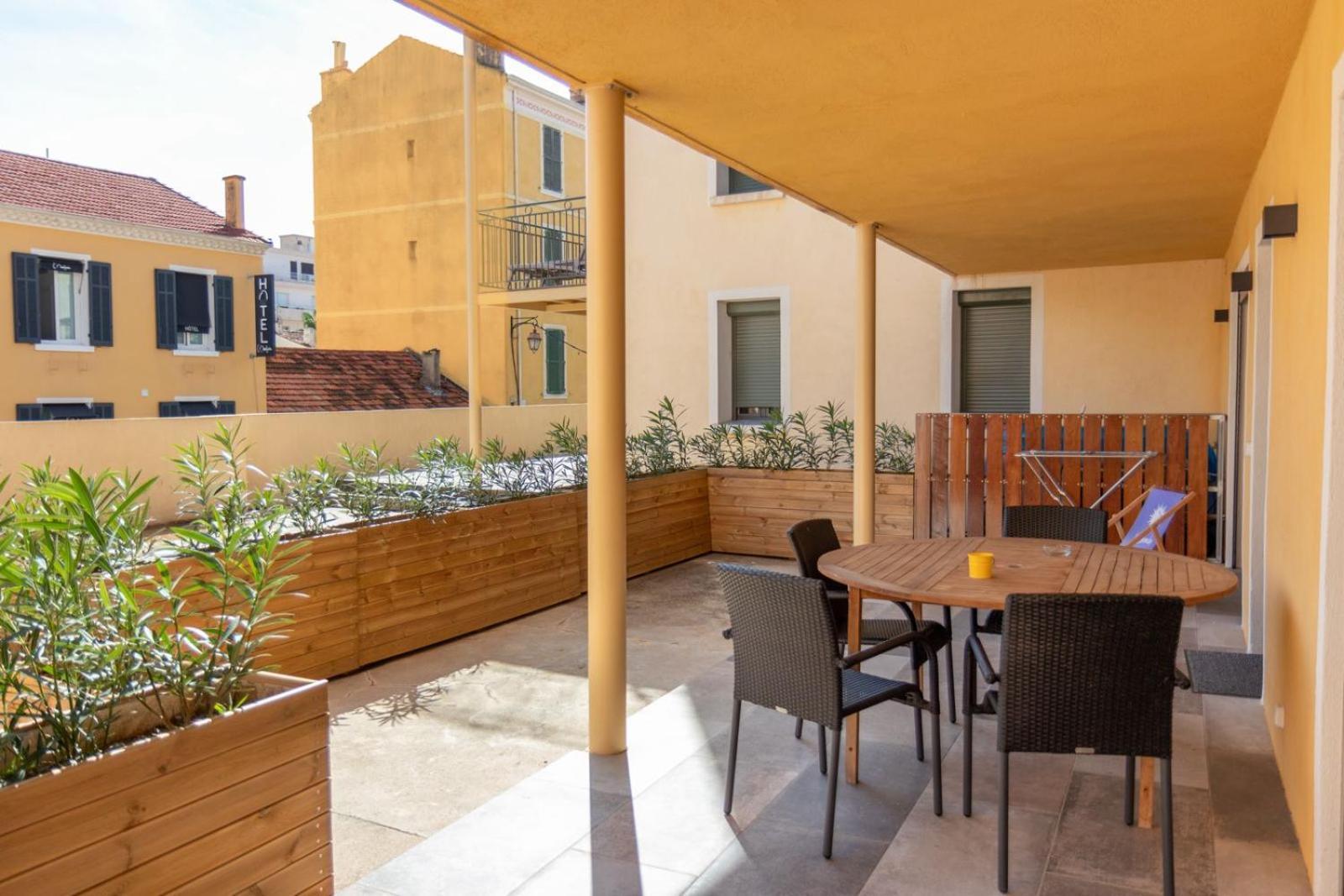 Residence Le Provence ル・ラヴァンドゥー エクステリア 写真